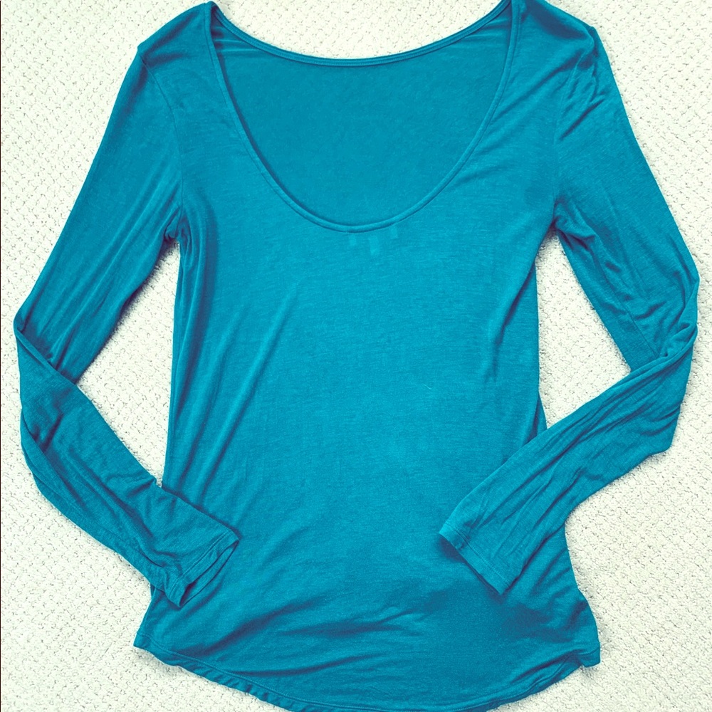 Beautiful deep teal Babaton top